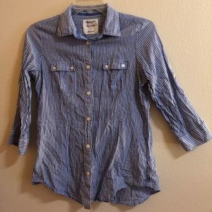 American Eagle blue and white stripe button down