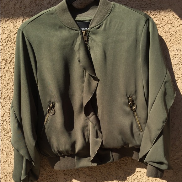 Army Green Ruffled Jacket - Picture 4 of 6