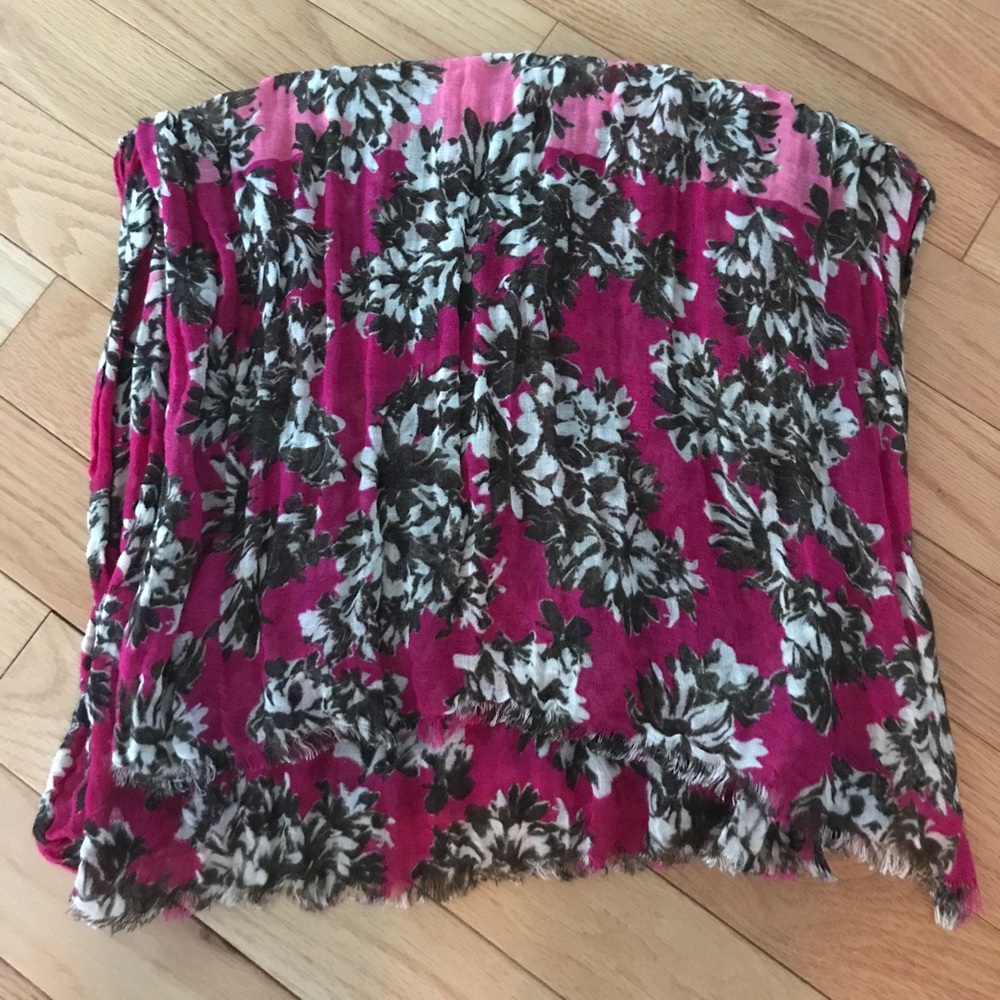 Floral ombré scarf