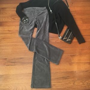 NWOT HUE Grey Stretch Boot Cut "Corduroy" Pant - S