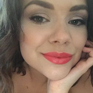 Meet your Posher, Noell