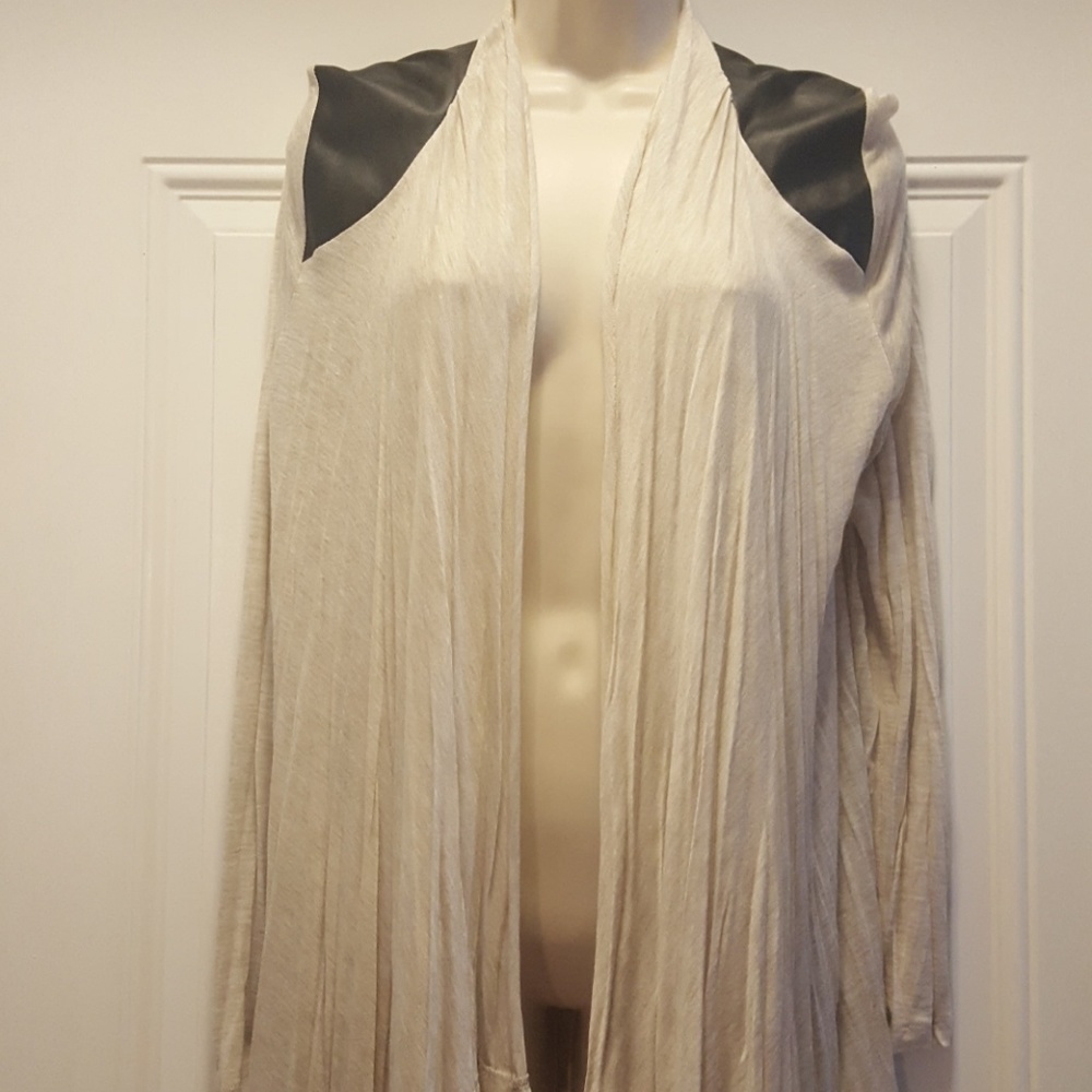 Detailed cardigan
