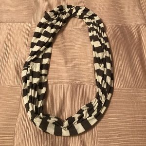 Eddie Bauer infinity Scarf