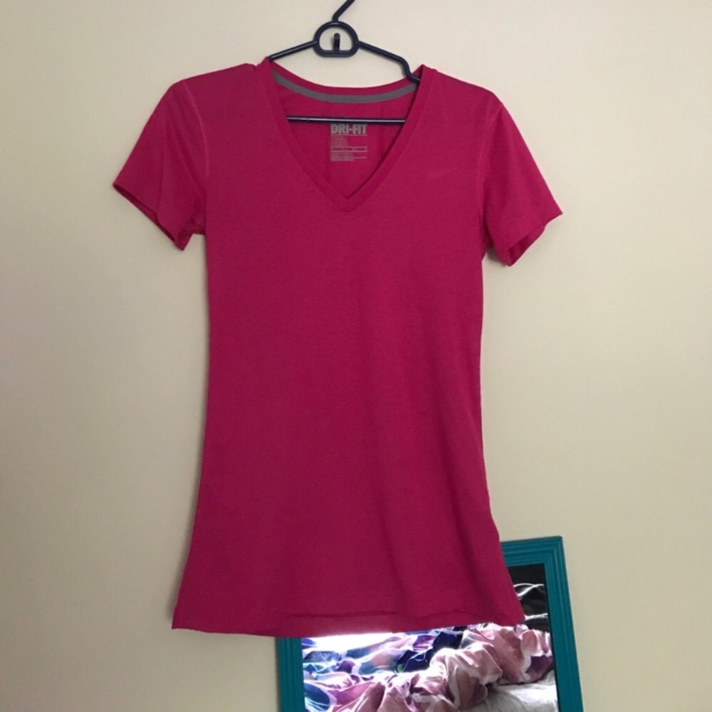 Pink nike workout top