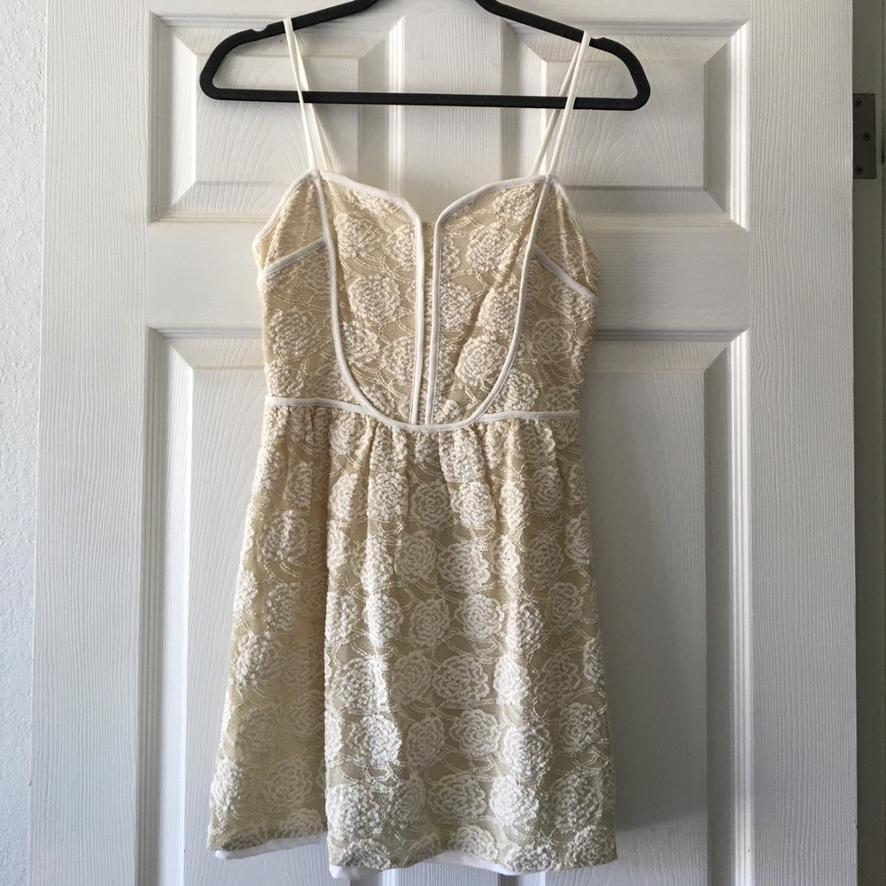 Pins and Needles Lace Dress - NWOT