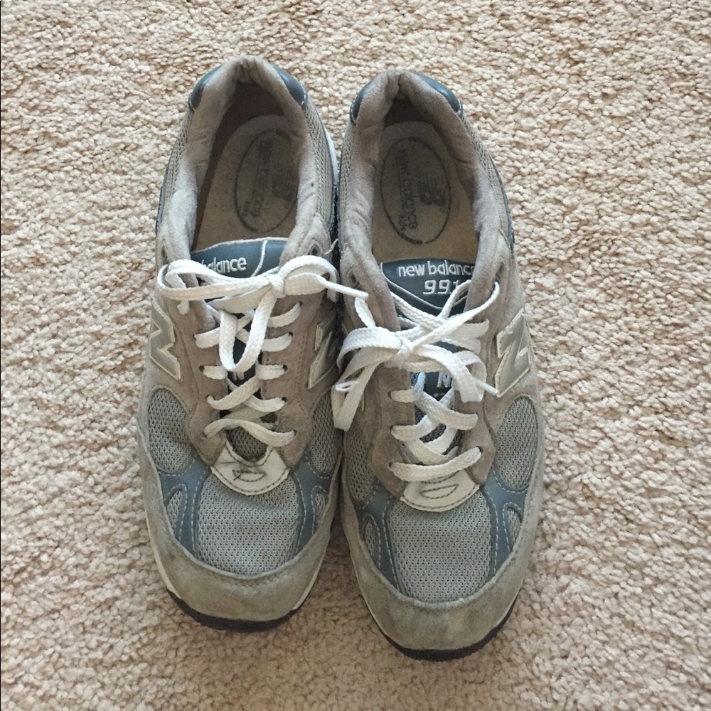 Grey 991 New Balance sneakers