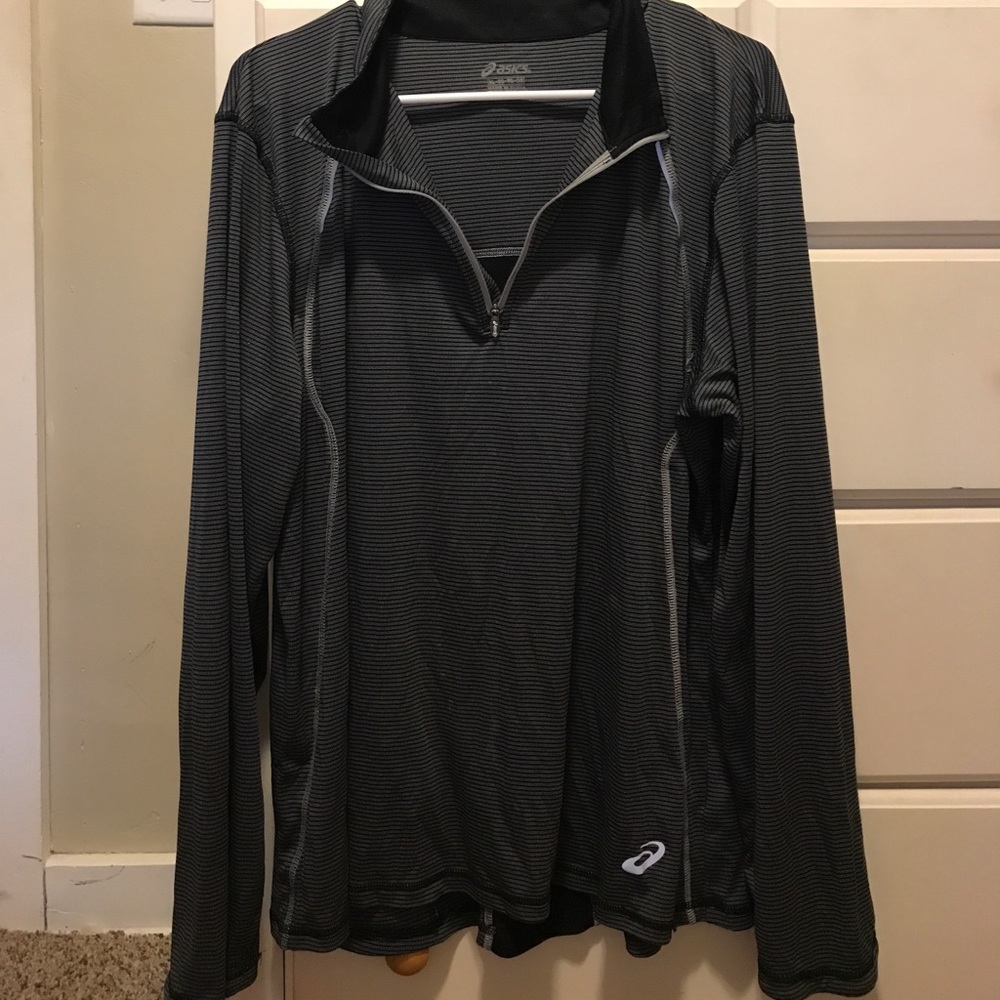 Long sleeve quarter zip