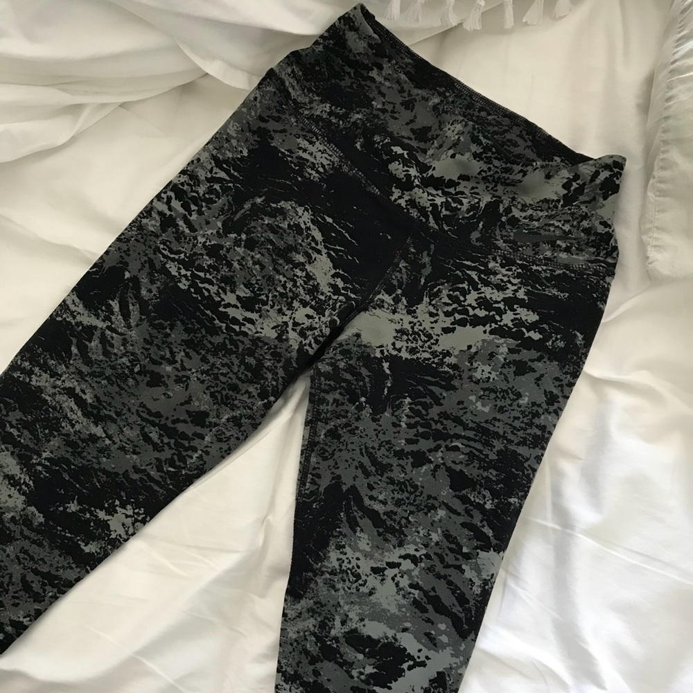 Nike yoga pants size xs