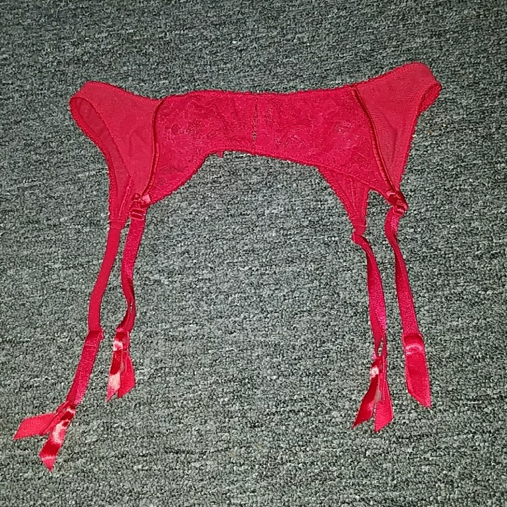 VS brand garter belt size xs