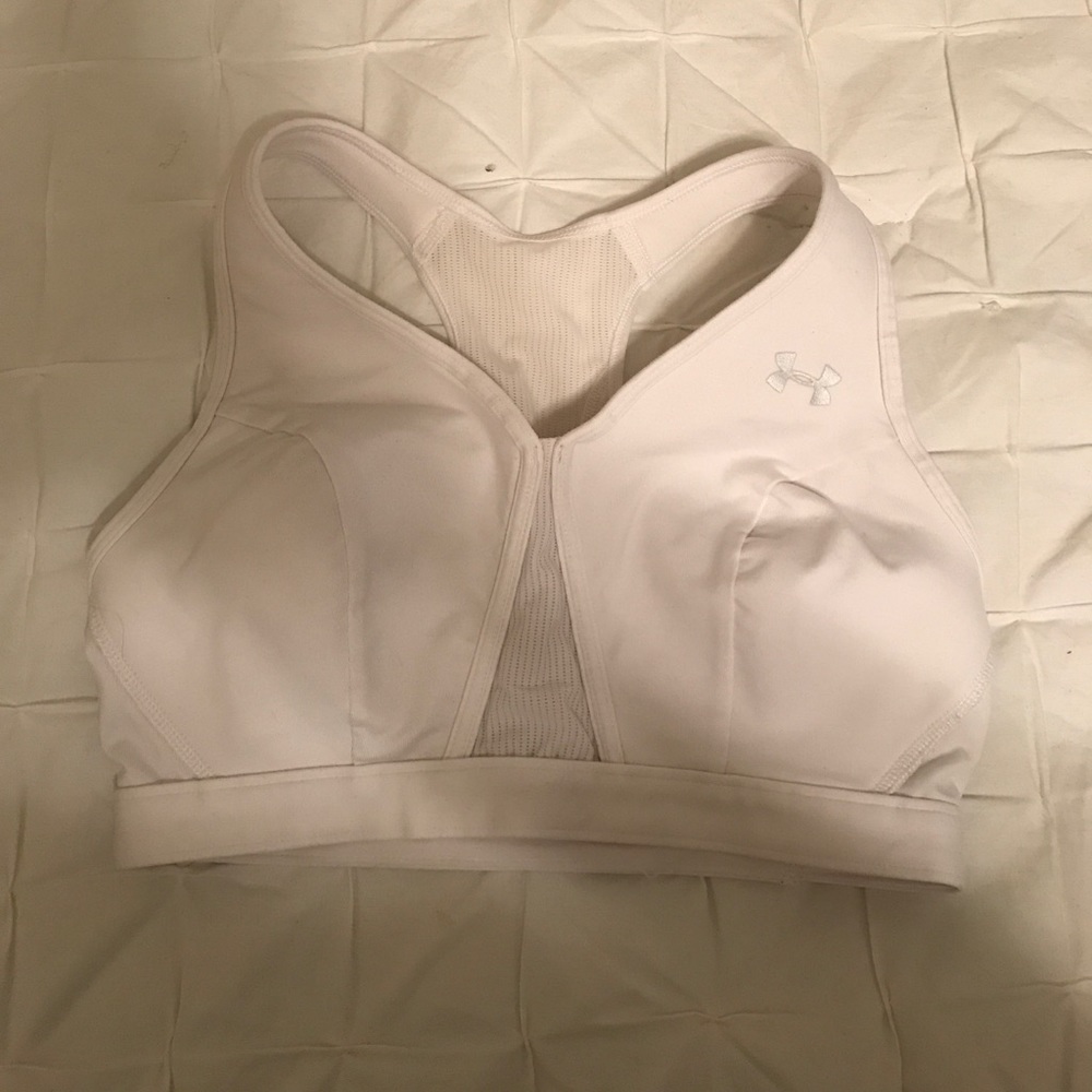 Sports bra under armour