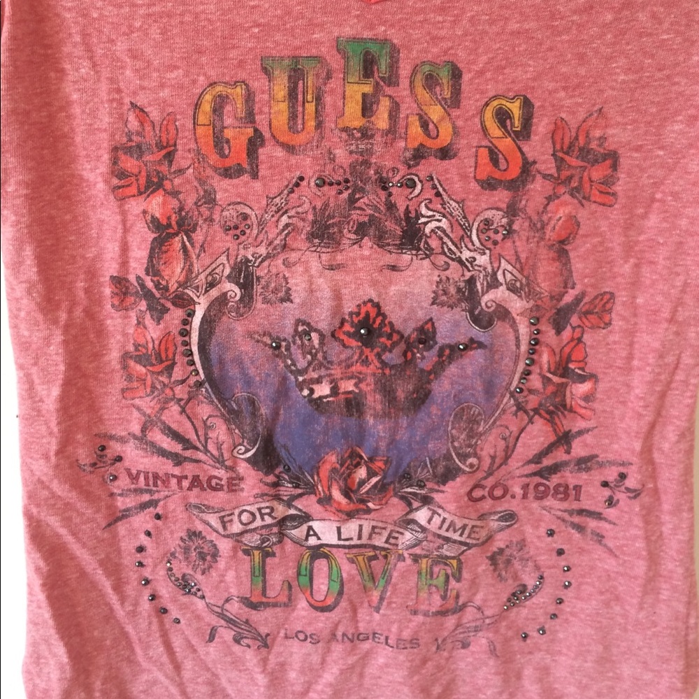 NWT GUESS SHORT SLEEVE GRAPHIC PRINT KNIT TOP - Picture 3 of 3