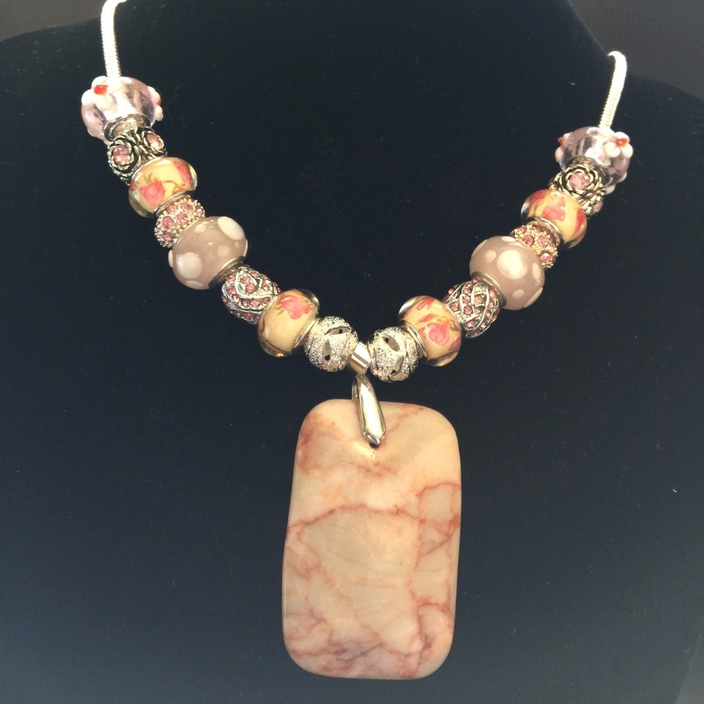 Necklace with a Red Line Marble Stone and Beads