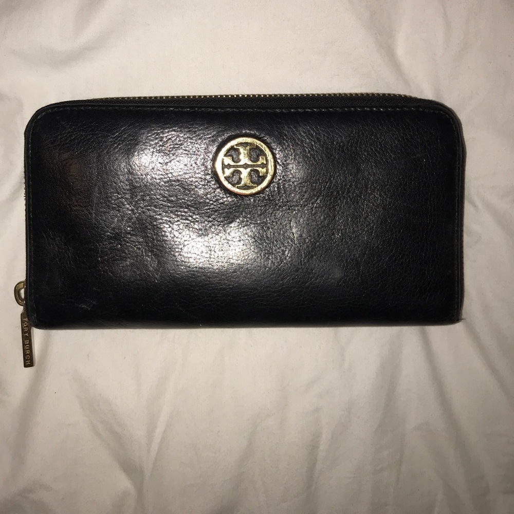 Tory Burch Black Leather Wallet