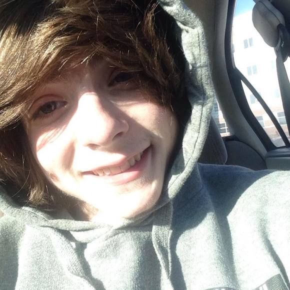 Meet your Posher, Alex - Picture 1 of 1