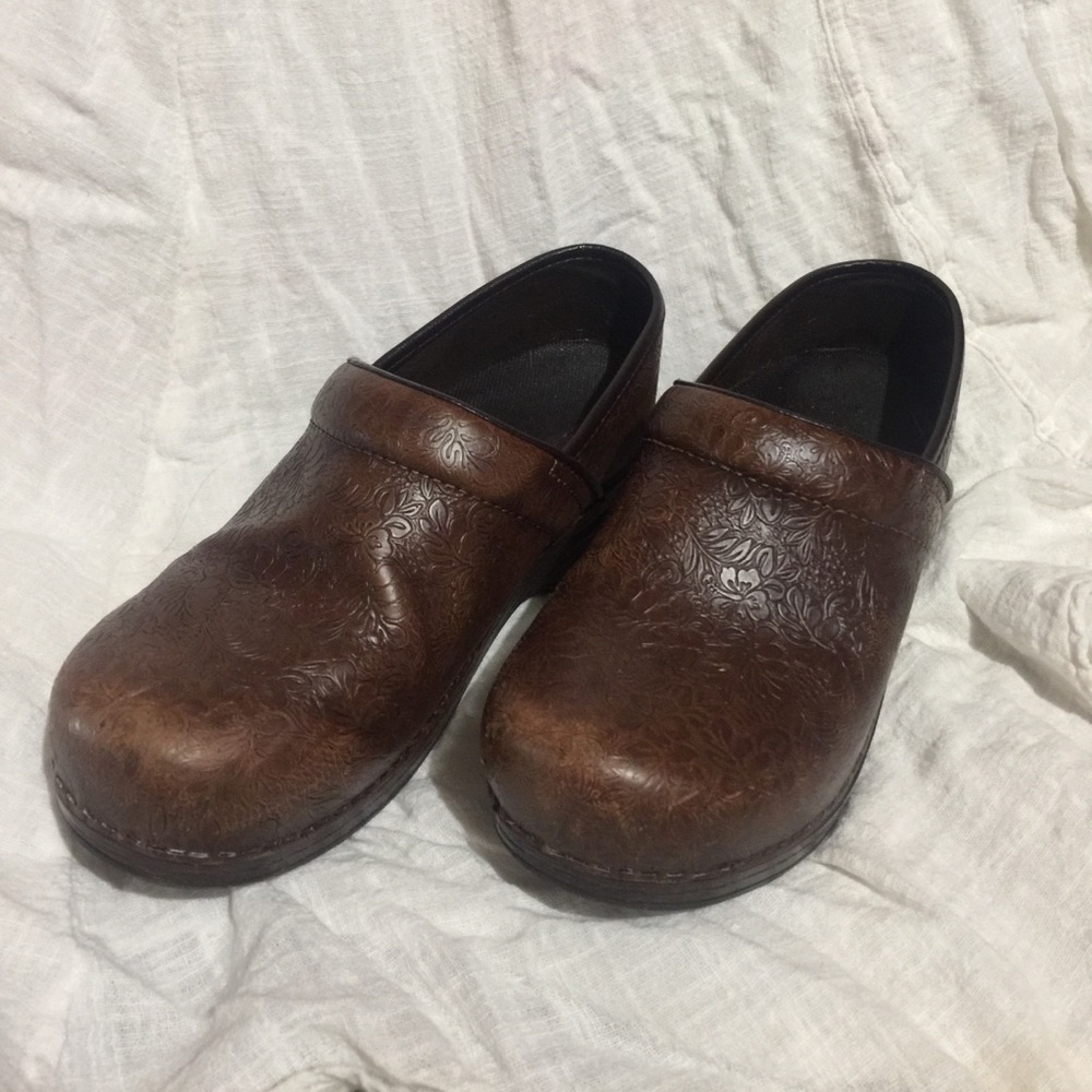 Brown leather dansko clog