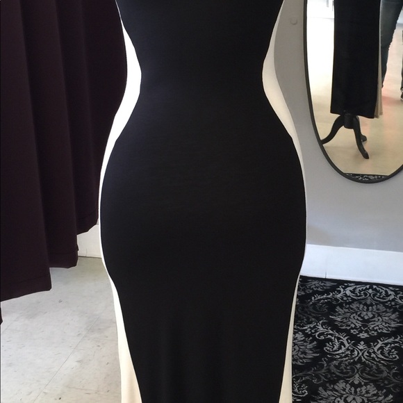 Maxi dress - Picture 2 of 3