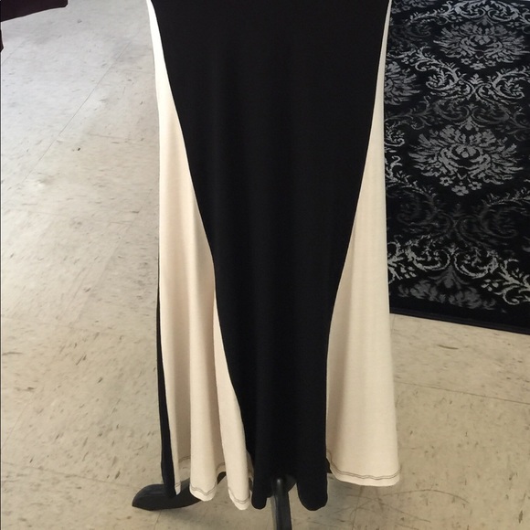 Maxi dress - Picture 3 of 3