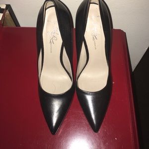 Donald J Pliner Pumps