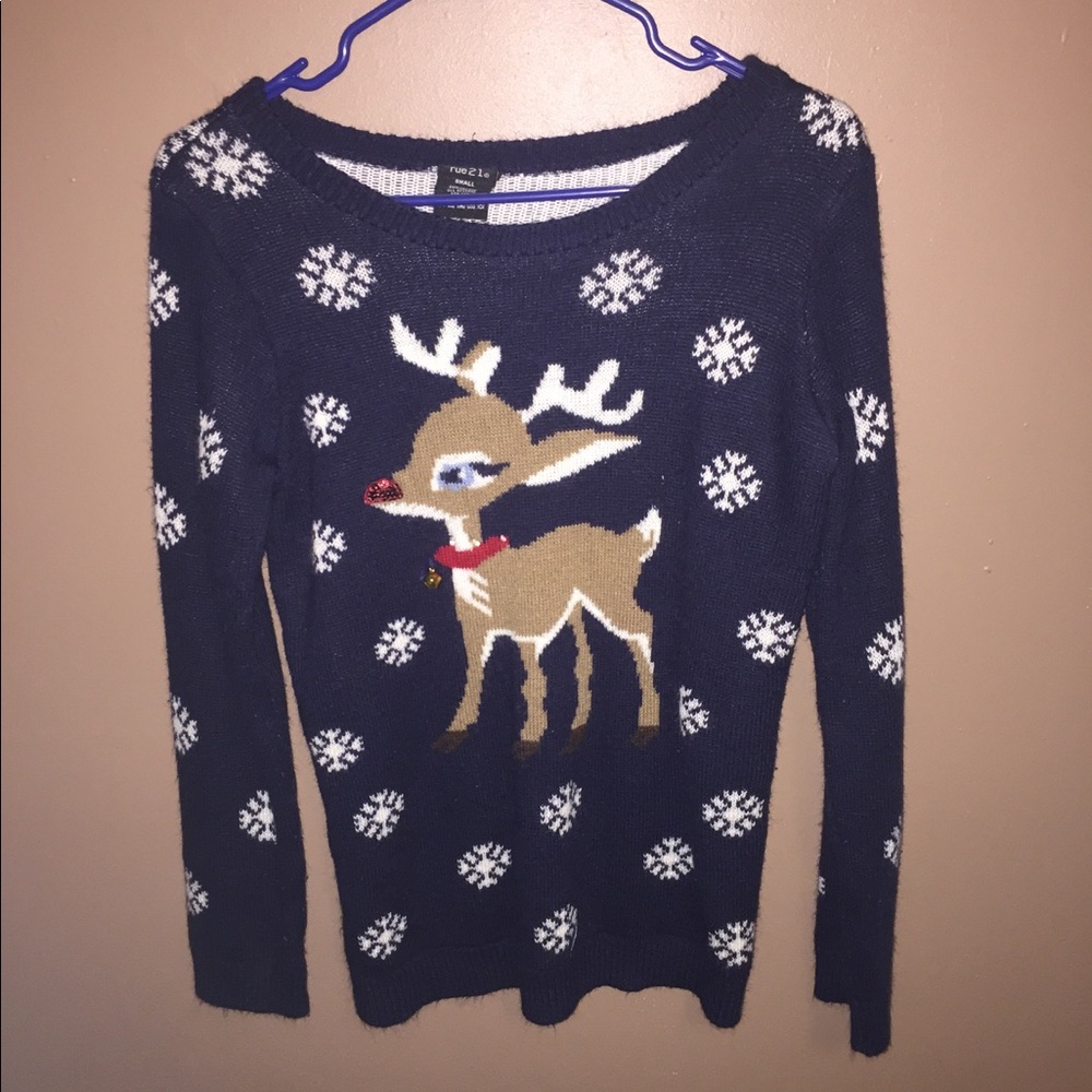 cute rue 21 christmas sweater!! 😍