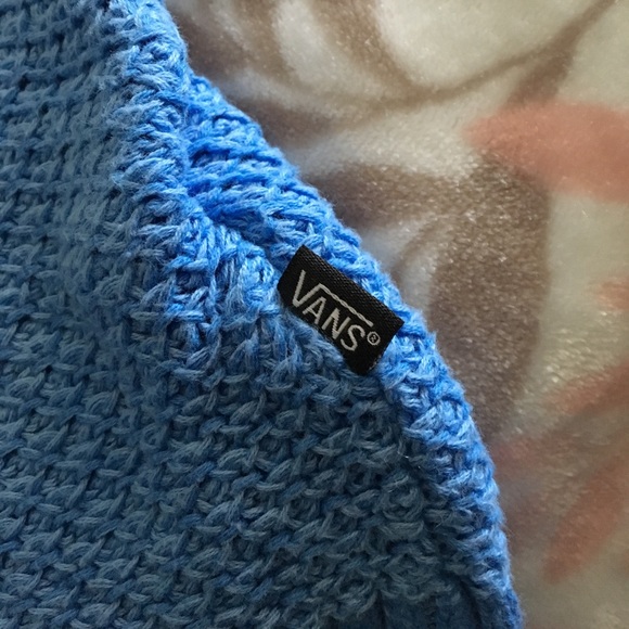 Van's Sweaters - Picture 2 of 8