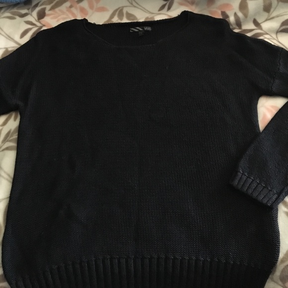 Van's Sweaters - Picture 5 of 8