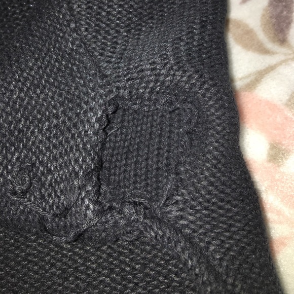 Van's Sweaters - Picture 8 of 8