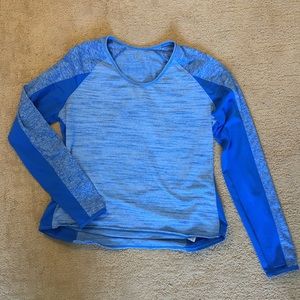 Athleta long sleeve running shirt