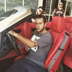 Meet your Posher, Taylor