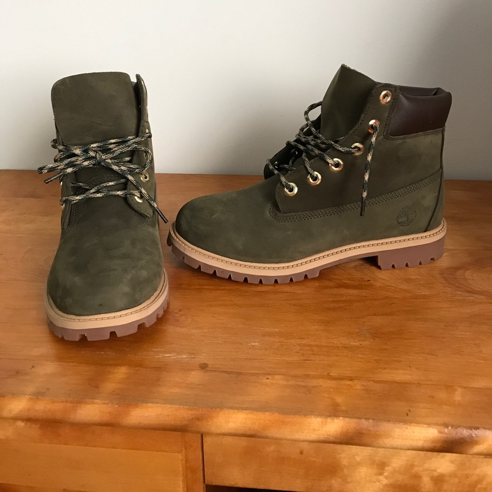 Army green timberland boots camouflage