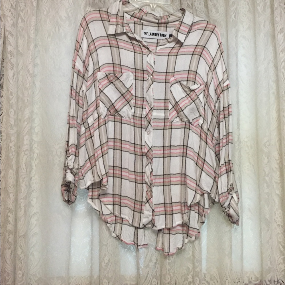 "The Laundry Room" plaid top 🍂🍁