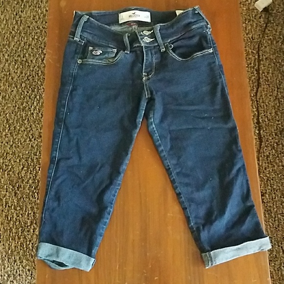 Hollister Capris - Picture 1 of 1