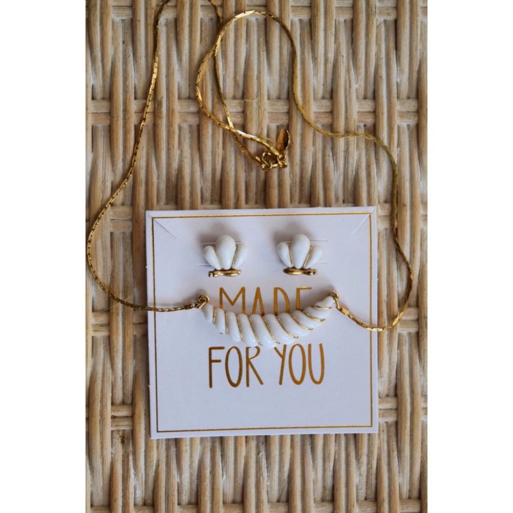 Necklace & Earrings Set