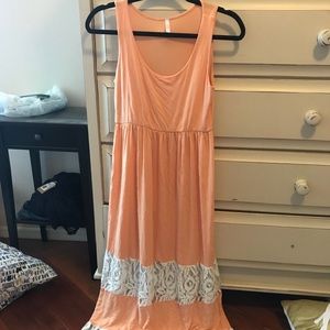 NWOT brand new maternity maxi dress with lace