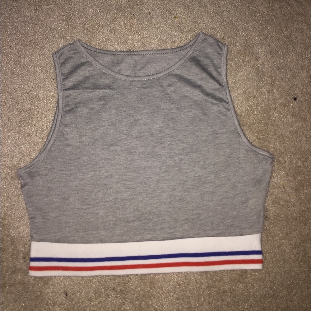 Crop top