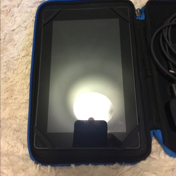 SOLD - Amazon Kindle Fire HD - Picture 2 of 4