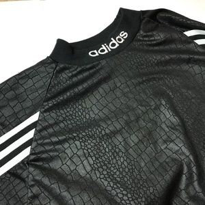 Adidas sweater