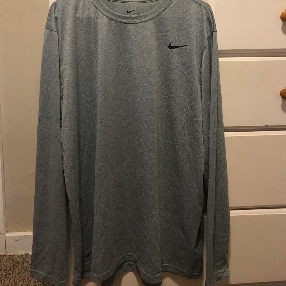 Nike long sleeve tee