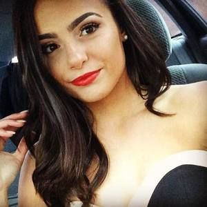 Meet your Posher, Alyssa