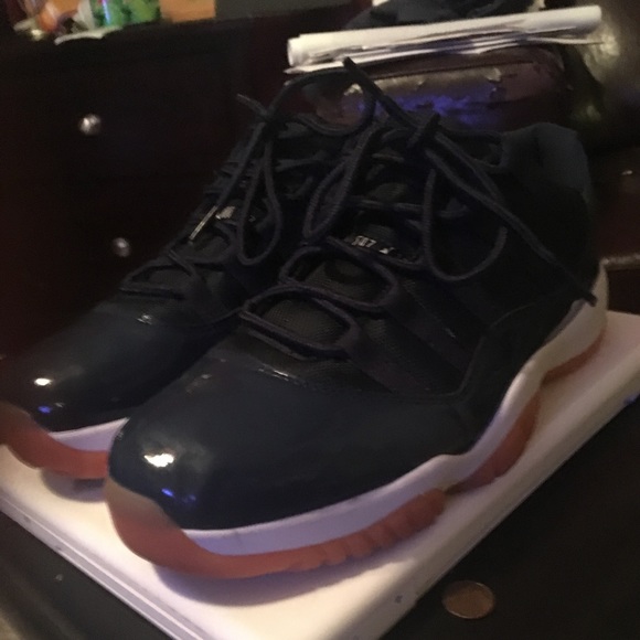 Someone broke in house n stole my shoe collection - Picture 1 of 4