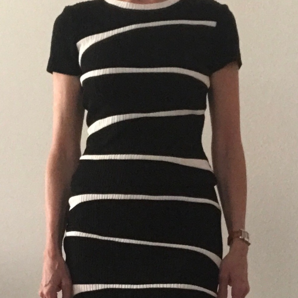 Cache Albert Makali Black/White 2 Pc S PRICE DROP