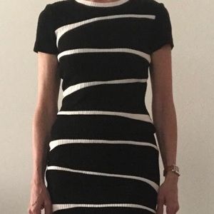 Cache Albert Makali Black/White 2 Pc S PRICE DROP