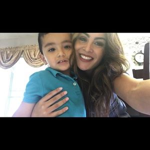 Meet your Posher, Alexis