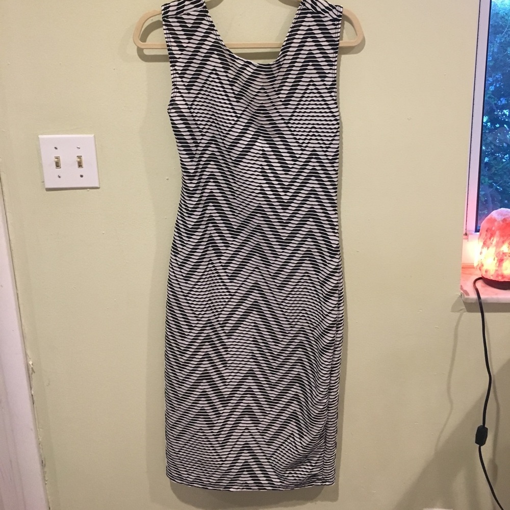 Trippy Pattern B&W Dress
