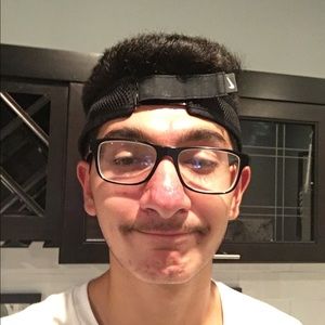 Meet your Posher, Adeeb