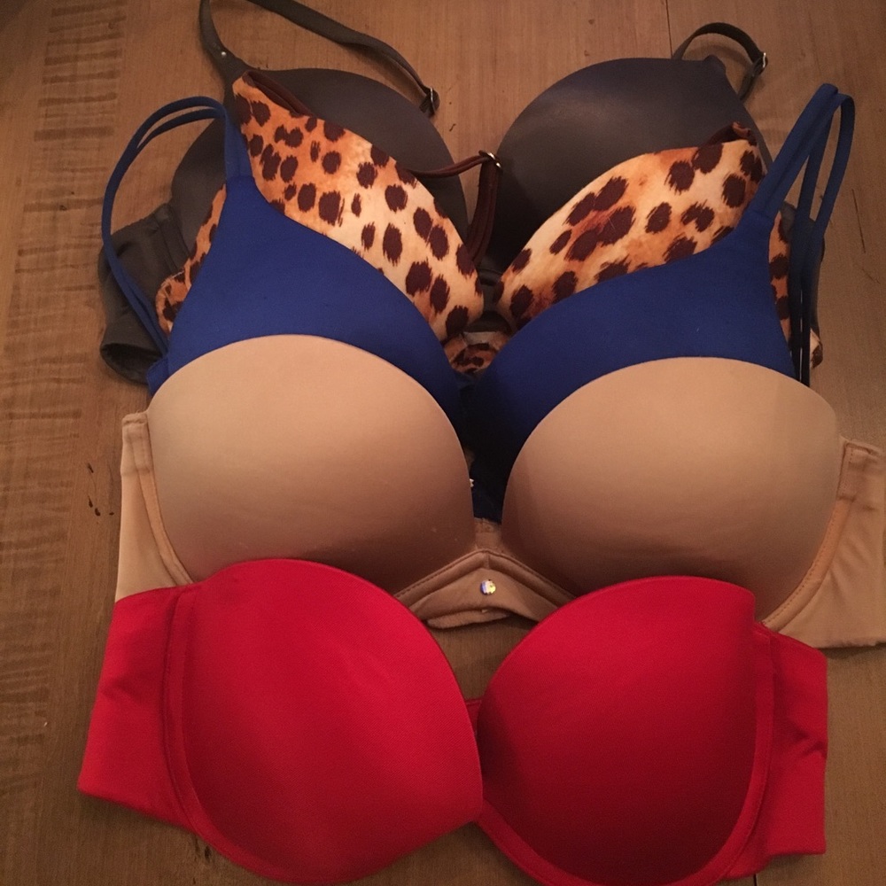 Authentic VS bras