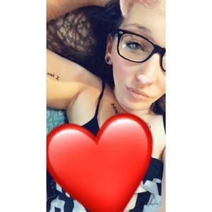 Meet your Posher, Dena