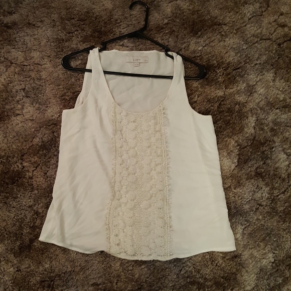 Sleeveless front detailed shell. - Picture 2 of 2