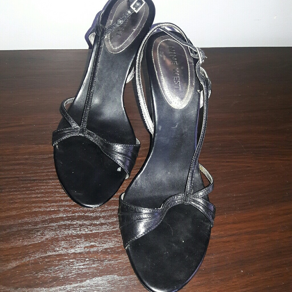 Sandals - Picture 5 of 5