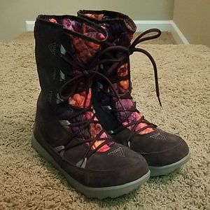 EUC North Face Winter Boots