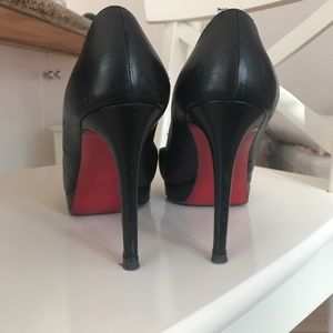 Authentic Louboutins size 37 (size 7-7 1/2)